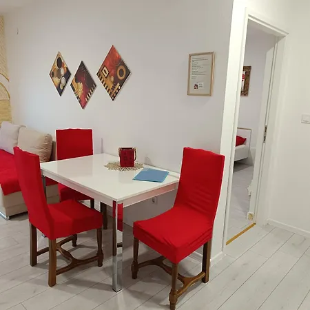 Emanuel Appartement *