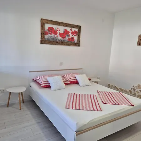 Emanuel Appartement *